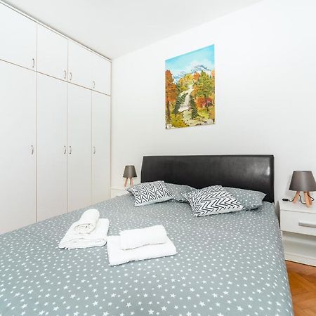 Apartment Matea Kotor Eksteriør bilde